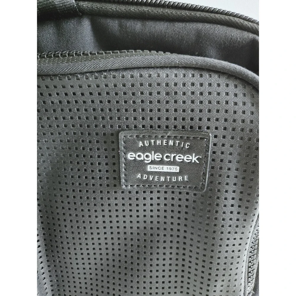 Eagle Creek Converge Weekend Bag Convertible Backpack Black Carry On Bag